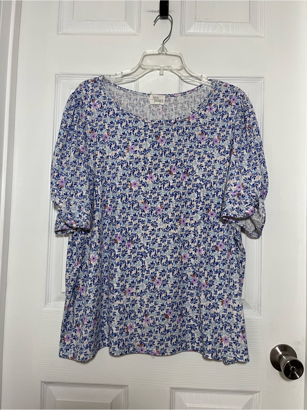 Ava James Blue Floral Slight Scoop Neck Women’s Top